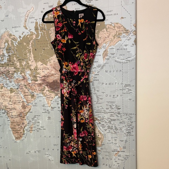 Anne Klein Black and Pink Floral Jersey Dress - Picture 1 of 6